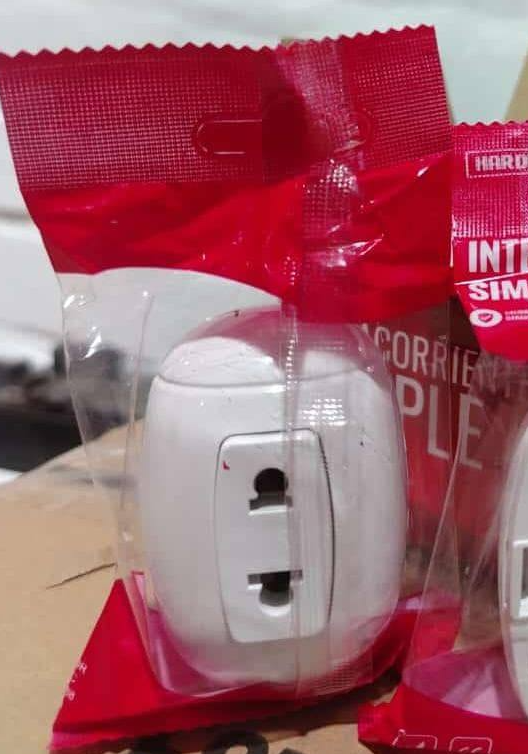 TOMACORRIENTE SIMPLE P/S COD 223-3 HARDMAN